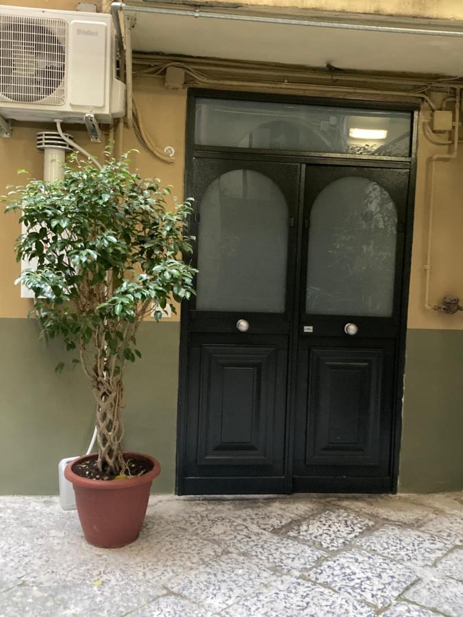 Zuccarella "Zuccherino"Nel Cortile Apartment Naples Exterior photo